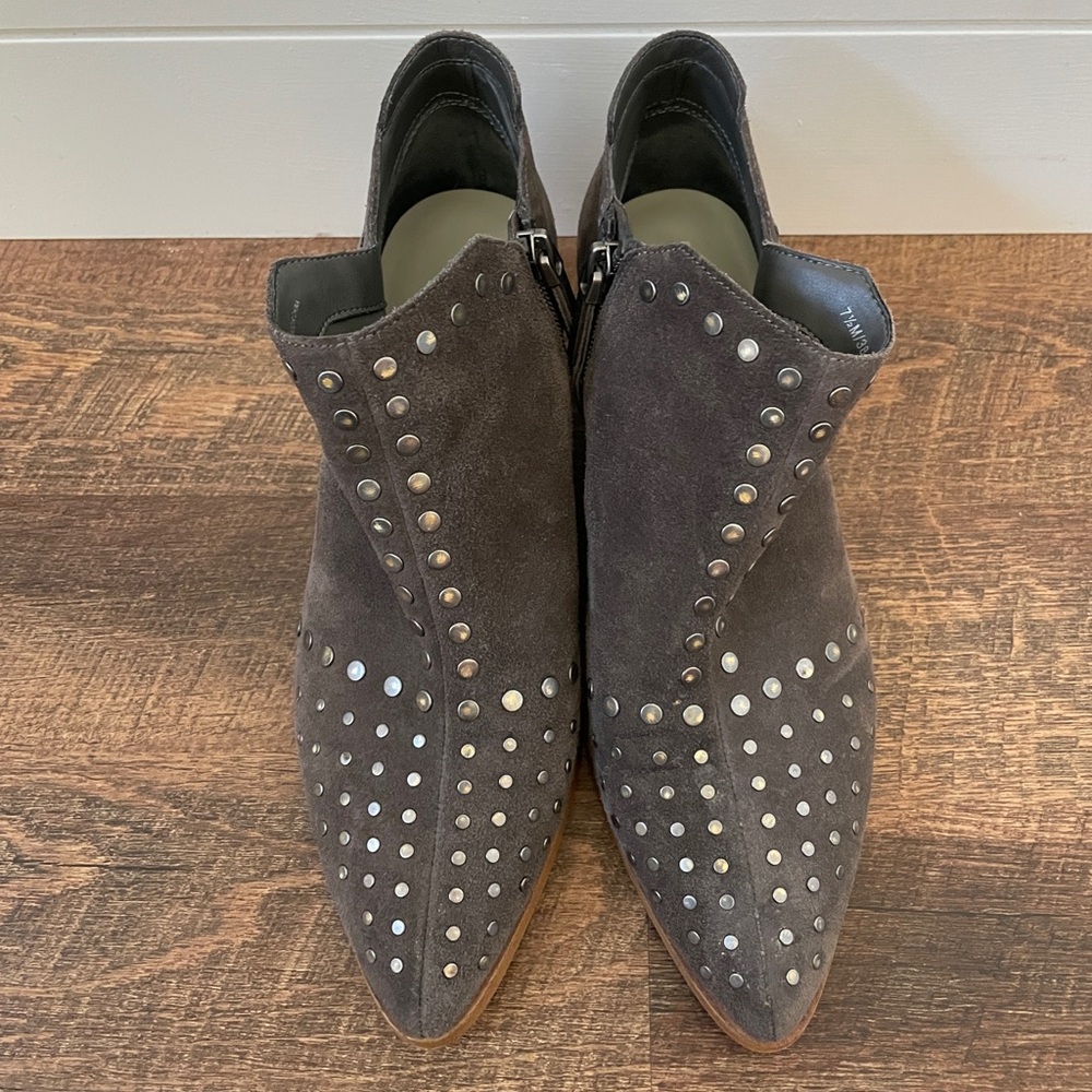 1.State Loka Grey Charcoal Ankle Boots